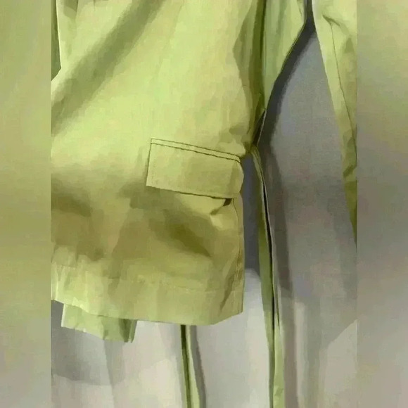 Women’s Green Bagatelle Jacket - Picture 2 of 7